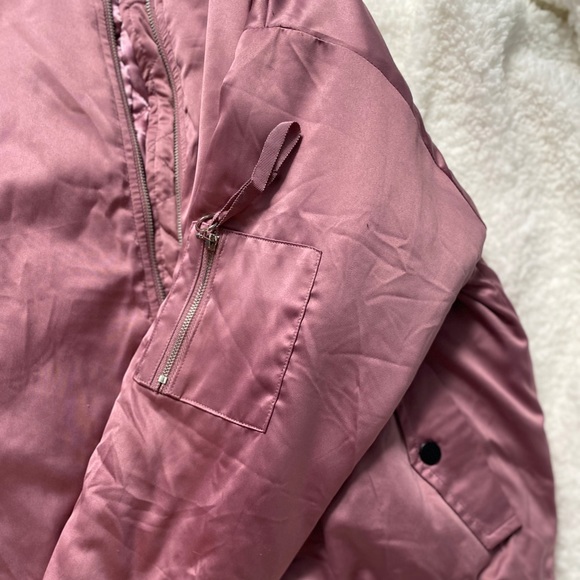 Kendall & Kylie Collection - Picture 2 of 3